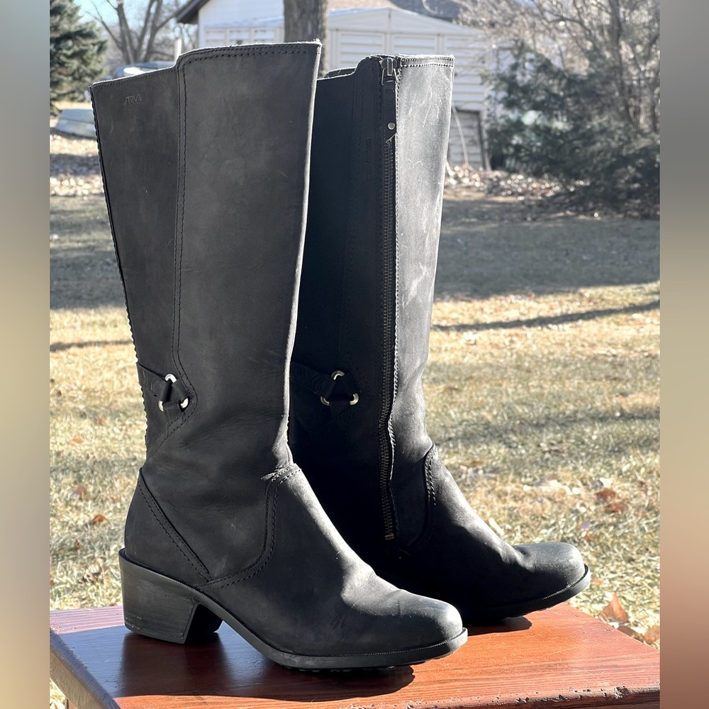Teva Boots, size 8.5